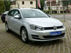 Volkswagen Golf VII Variant DSG AHK Navi TÜV 2027 +GARANTIE Bild 5
