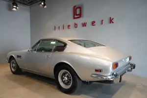 Aston Martin DBS 5.3 L V8 -Lefthand drive *Zustand 2* Bild 3
