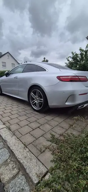 Mercedes-Benz E 220 d Coupe 9G-TRONIC AMG Line Widescreen