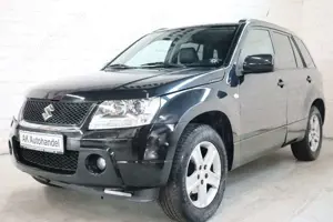 Suzuki Grand Vitara Navi Vollleder PDC SHZ AHK