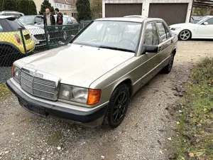 Mercedes-Benz 190 / AUTOMATIK/ SERVOLENKUNK/GUTER ZUSTAND/