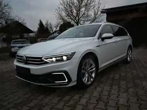 Volkswagen Passat Variant GTE/ Voll/ AHK/Pano/ Matrix./R Line/ Lenkradheiz