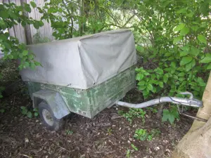 Kleiner Anhänger für Transport