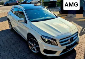 Mercedes-Benz GLA 180 Kamera-Navi-LED- Panorama-AMG SPORTPAKET