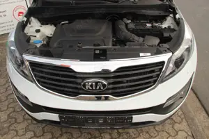 Kia Sportage Spirit 4WD. XENON-Licht. SITZHEIZUNG. Bild 5