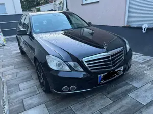 Mercedes-Benz E 350 CDI DPF BlueEFFICIENCY 7G-TRONIC Elegance Bild 3