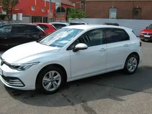 Volkswagen Golf VIII Lim. Life,LED,Navi,Soundsystem"Harman Bild 5