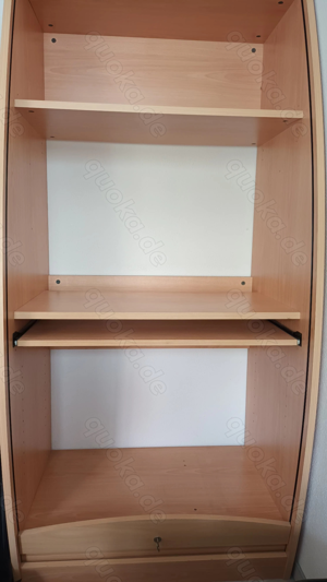 Schreibtisch mit Lamellentür abschließbar Bild 3