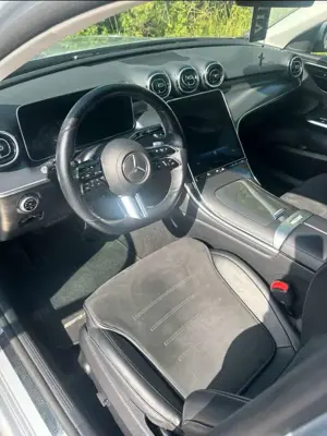 Mercedes-Benz C 180 Amg paket innen aussen jungesterne garantie Bild 4