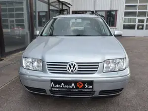 Volkswagen Bora Variant 1.6 T Special,Alu,Airbag,Klima,Servo,AHK Bild 2
