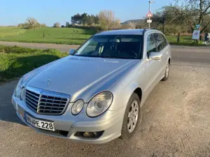 Mercedes-Benz E 220 E 220 T CDI Automatik Classic DPF