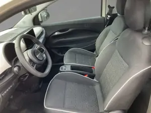 Fiat 500e 320 Km Reichweite  Navi - Klimaautomatik Bild 4