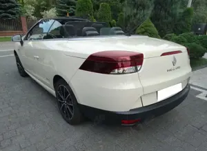 Renault Megane Megane 2.0 140 CVT Coupe-CabrioletFloride Collecti Bild 2