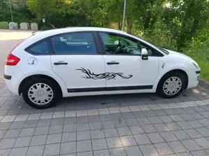 Citroen C4 C4 1.4 16V Style Bild 2