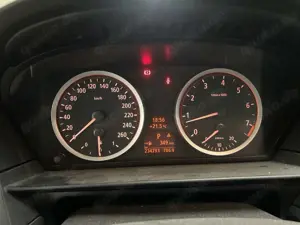 BMW 525 525i Aut. Bild 1