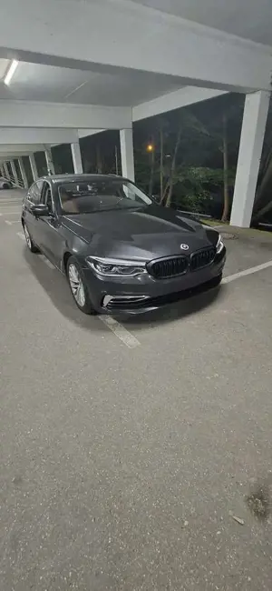 BMW 530 530 d xDrive Luxury Line