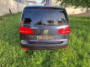 Volkswagen Touran 1.6 TDI DPF Trendline Bild 4