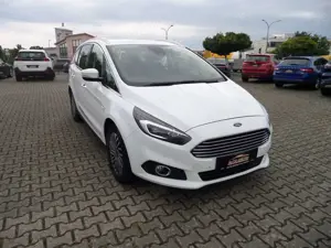 Ford S-Max Titanium AWD-Allrad+Automatik+Turbolader Schaden