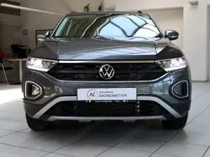 Volkswagen T-Roc 1.5 TSI Life 150PS DSG-AHK Navi LED Kamera LM17 Bild 2