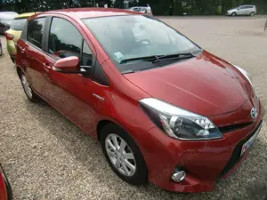 Toyota Yaris Hybrid Edition 2014/Automatik/Tempomat