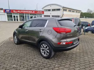 Kia Sportage 1.6 GDI- ab.AHK+beh. Lenkrad+Ramme+Alu+Standhei -- Bild 3