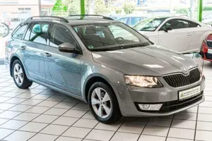 Skoda Octavia Combi Elegance 1.4 Benzin Klima 140 PS