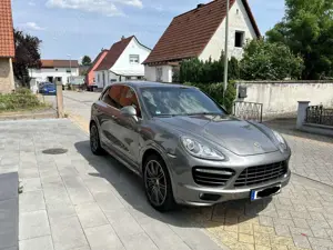 Porsche Cayenne Turbo mit Approved Garantie