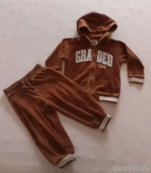 Jogginganzug Gr:  86 Neuwertig 