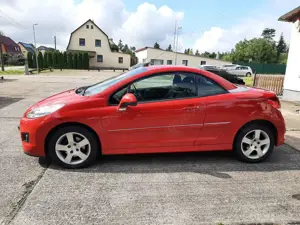 Peugeot 207 Active Bild 2