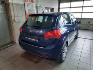 Kia Venga 1.4 CVVT Attract Tüv 5/27 Bild 4