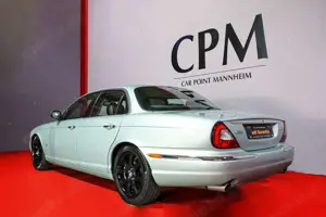 Jaguar XJ8 4.2 Executive | Leder | Navi | Xenon | SHZ! Bild 5