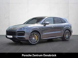 Porsche Cayenne Turbo S E-Hybrid Sport Chrono Hinterachslenkung 22