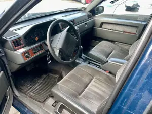 Volvo 940 2.3 ti / Automatik / SSD / Teilleder Bild 4
