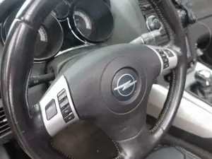 Opel GT 2.0 Turbo KLIMA+LEDER+ABS+BQ+Cabrio Bild 5