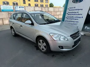 Kia Ceed SW / cee'd SW 1.4 CVVT EX