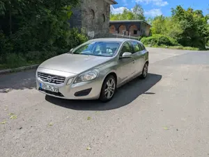 Volvo V60 D5 Geartronic Kinetic