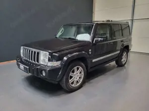 Jeep Commander 3.0 V6 CRD Overland *7-Sitze| AHK| Navi|* Bild 1