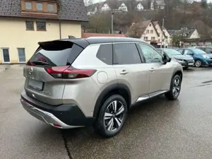 Nissan X-Trail X-TRAIL 1.5 VC-T e-4ORCE 213 PS 4x4 Tekna 7 Sitz Bild 4