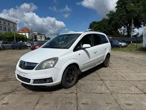 Opel Zafira 1.9 CDTI Bild 2
