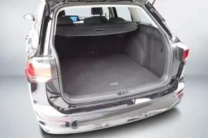 Volkswagen Golf VIII Variant Comfortline 2.0 TDI SCR 85kW 6-Gang Bild 4