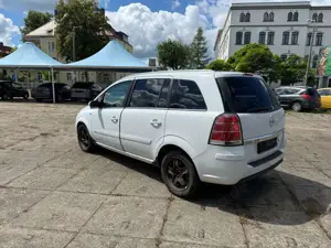 Opel Zafira 1.9 CDTI Bild 4