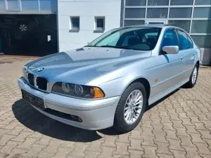 BMW 520 i A Exclusive/Leder/eSD/Navi/Liebhaberauto