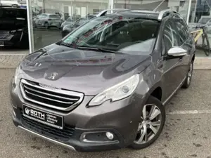 Peugeot 2008 120 VTI Allure Panorama Navi Dyn. Kurvenlicht Mehr