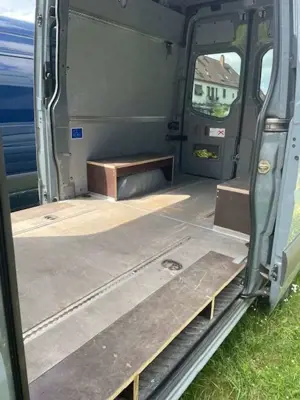 Mercedes-Benz Sprinter 519 CDI Bild 3