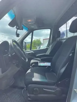 Mercedes-Benz Sprinter 519 CDI Bild 4