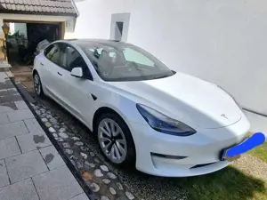 Tesla Model 3 Long Range Dual AWD max Reichweiten Bild 2