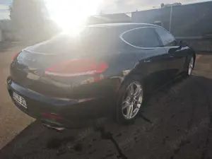 Porsche Panamera S Bild 2