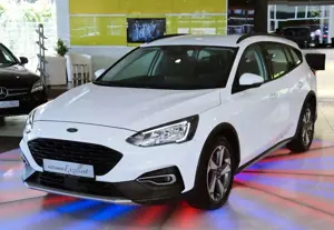 Ford Focus Turnier Active X*NAVI*LED*ALU*PDC*KLIMAAUT