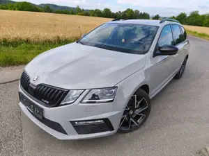 Skoda Octavia Octavia Kombi RS 2,0 TSI 180 kW DSG NAVI LED ACC