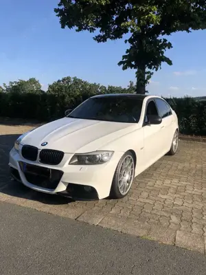 BMW 335 i 3.Hand/ TÜV Neu/ M-Performance AGA
